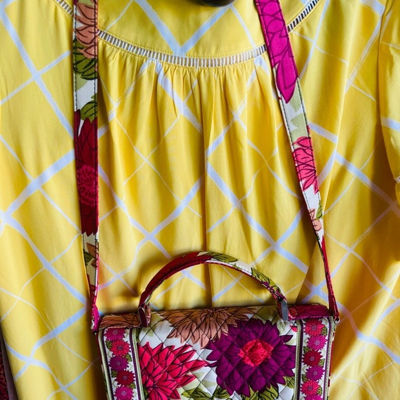 Vera Bradley Julia Hello Dahlia Floral Women’s Quilted Handbag Purse - Picture 8 of 12